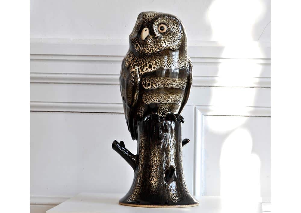 Chouette en céramique réalisée par Jean-Pierre PETIT, Au grès des lutins, Céramiste grès
