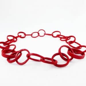 Collier rouge à maillons ronds