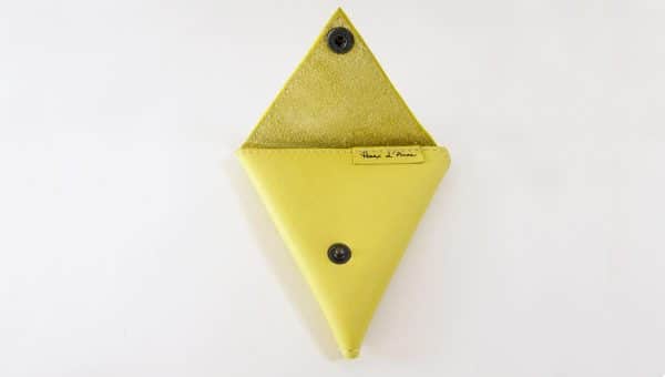 Triangolo jaune - cuir - Anne Rambaud